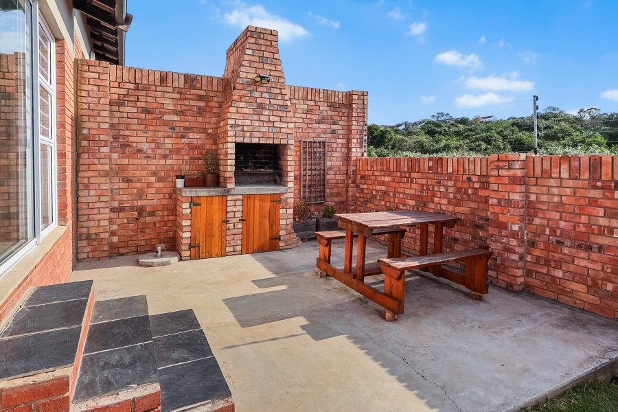 2 Bedroom Property for Sale in Beacon Bay Eastern Cape